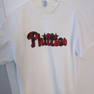 Phillies XL Short Sleeve Tee. NWOT
